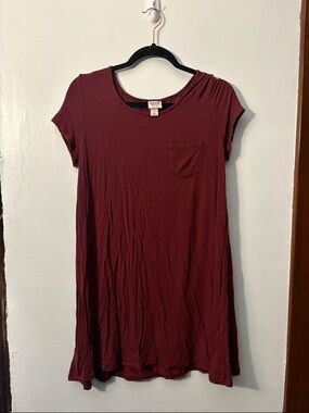 Mossimo Supply Co. Burgundy Short Sleeve Crewneck Top